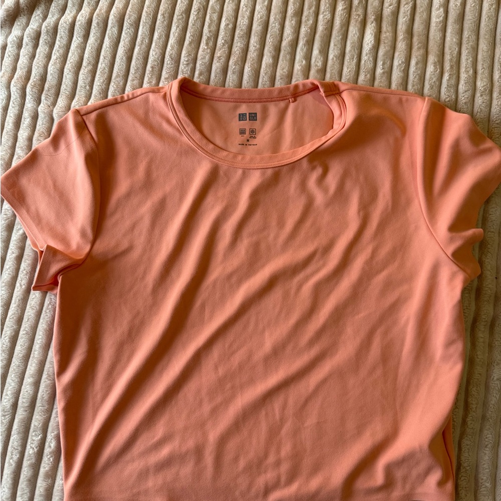 Uniqlo Airism Cropped Shirt